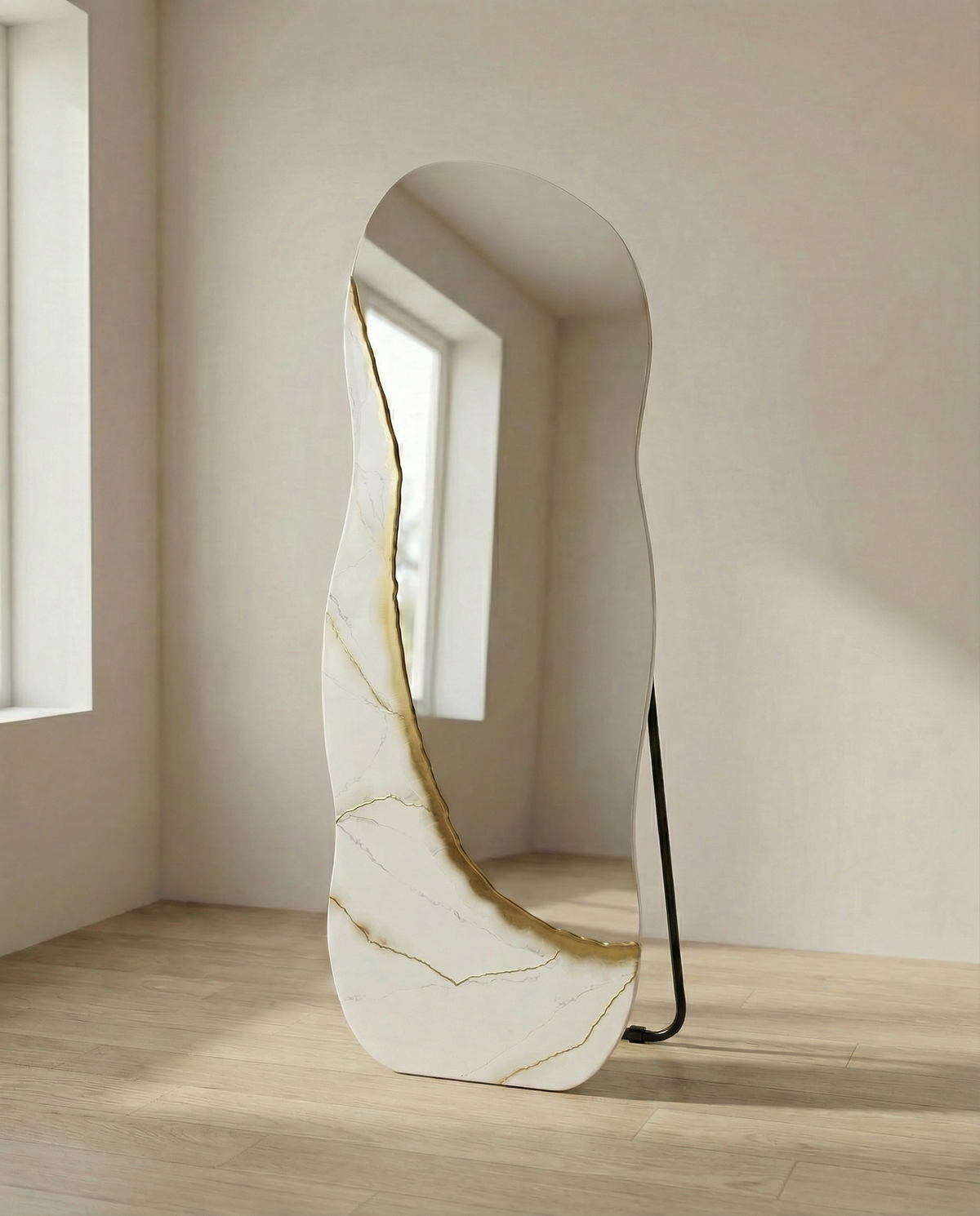 Ivory Vein – Freestanding Irregular White Marble Wall Décor