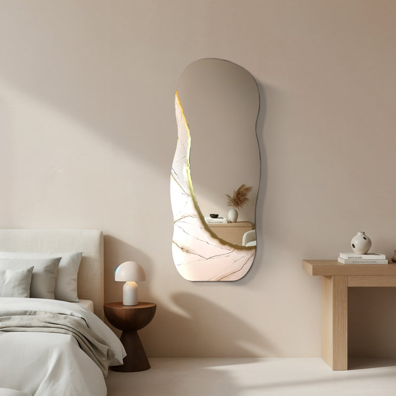 Ivory Vein – Freestanding Irregular White Marble Wall Décor